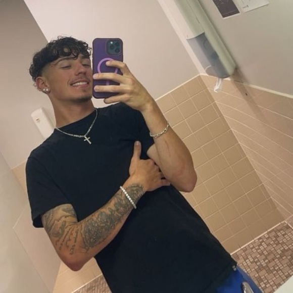 Meet your Posher, Tyler - Picture 1 of 1